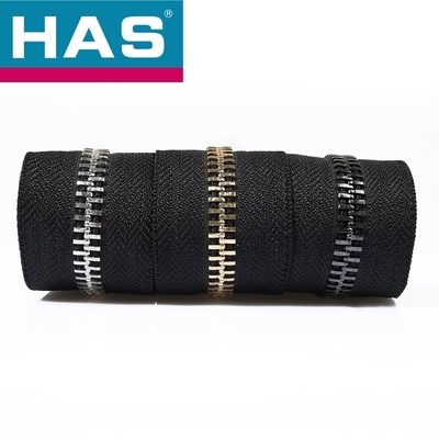 Black Metal Zippers Smooth Closed End Zippers Durable For Clothing
