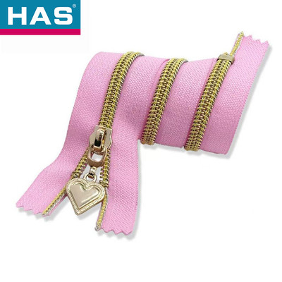 #5 Metallic Teeth Nylon Zippers Durable Nylon Coil Zipper Customized