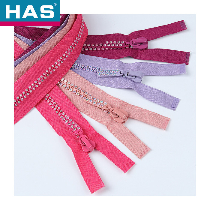 2025 Hot Sale 3# 5# 8# Diamond Stone Teeth Zipper of Plastic Zipper