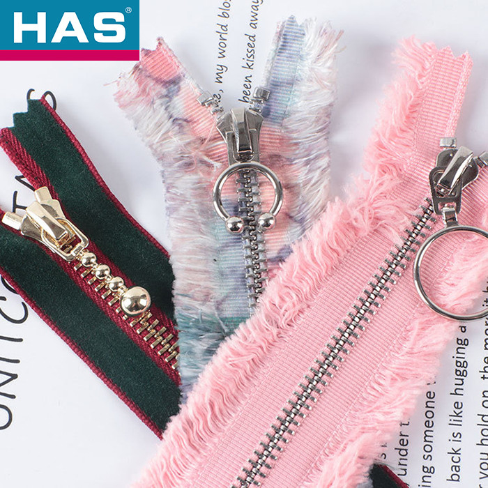 HAS #5 Fuzzy Stripe Zippers With Keyring For Bags Apparel